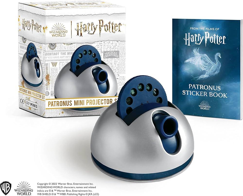 BOOK KIT HARRY POTTER PATRONUS MINI PROJECTOR SET
