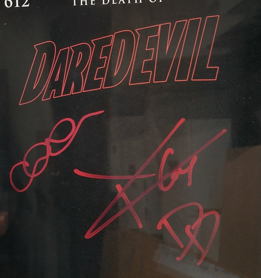 DAREDEVIL #612 - MARVEL 2019 - CGC 9.4 - SIGNED 2ND PRINT CHARLIE COX, D'ONOFRIO & HENSON