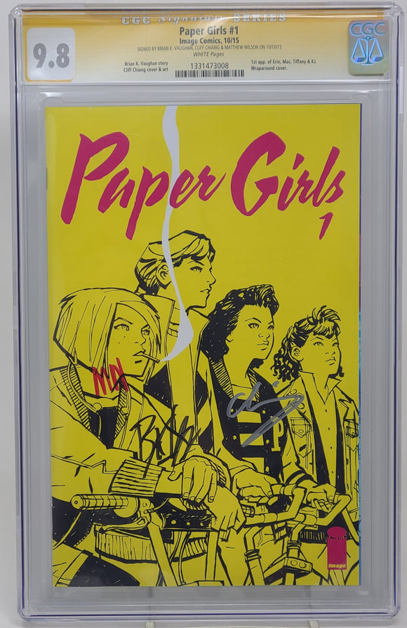 PAPER GIRLS #1 ~ IMAGE 2015 ~ CGC 9.8 ~ SIGNATURE SERIES