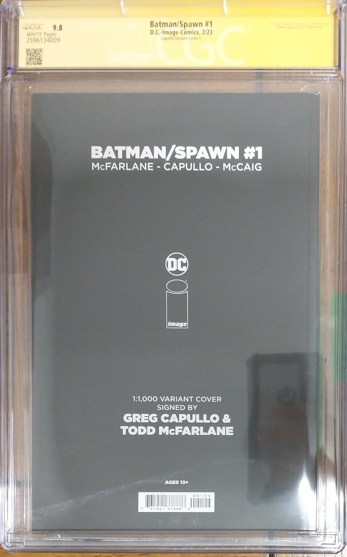 BATMAN/ SPAWN #1 - DC 2023 - CGC 9.8 - SIGNED BY TODD MCFARLANE & GREG APULLO C CVR