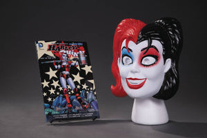 HARLEY QUINN BOOK AND MASK SET - Books